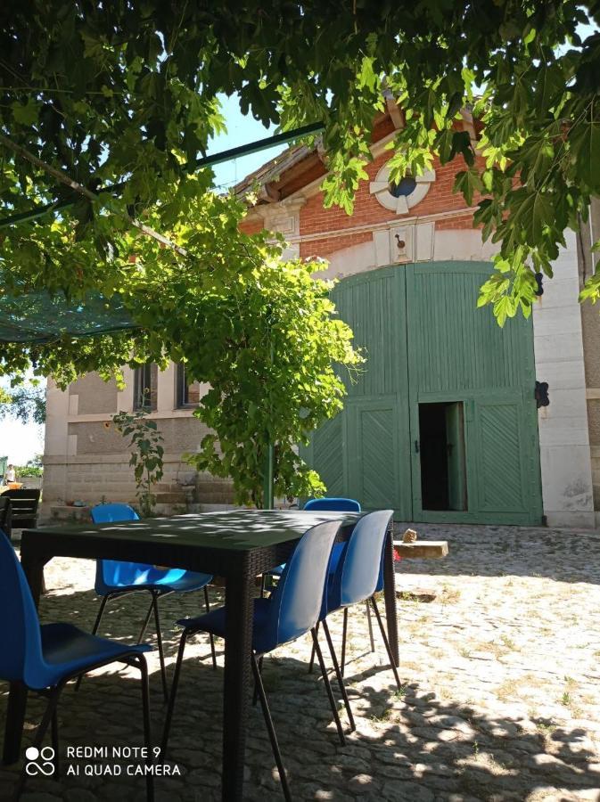 Les Pierrades En Camargue Villa Vauvert Buitenkant foto