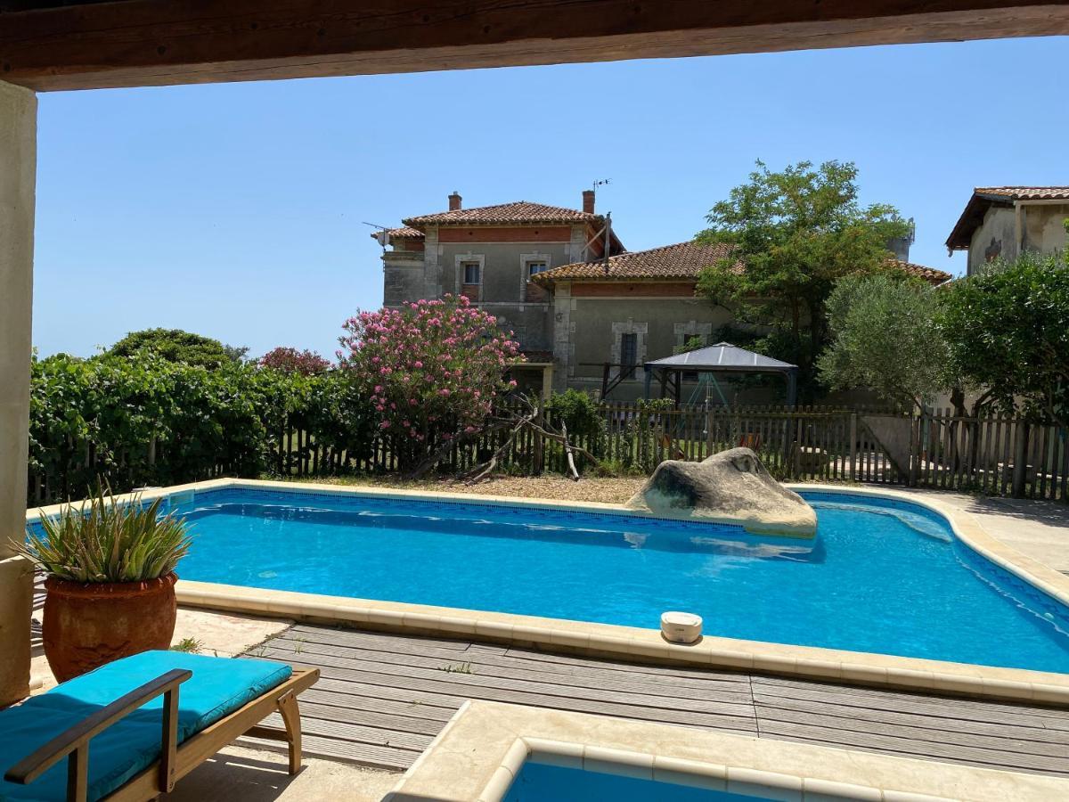 Les Pierrades En Camargue Villa Vauvert Buitenkant foto